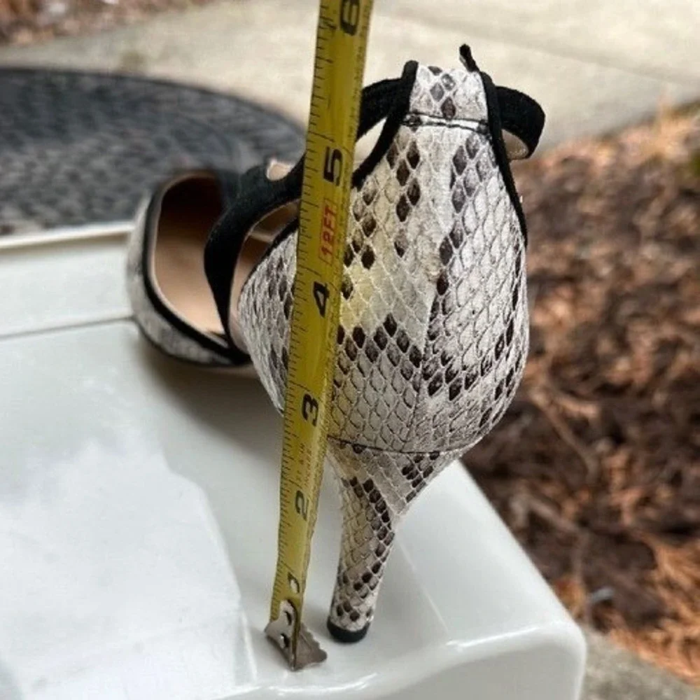 Franco Sarto Snakeskin Heels Pointed Toe Pumps Black Trim‎ Woman's 9.5M - Picture 11 of 11